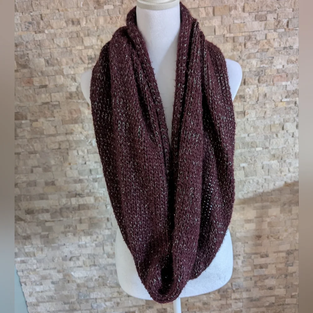 Purple Metallic Infinity Cozy Knit Scarf Aughts Winter Fall Glam Silver Detail